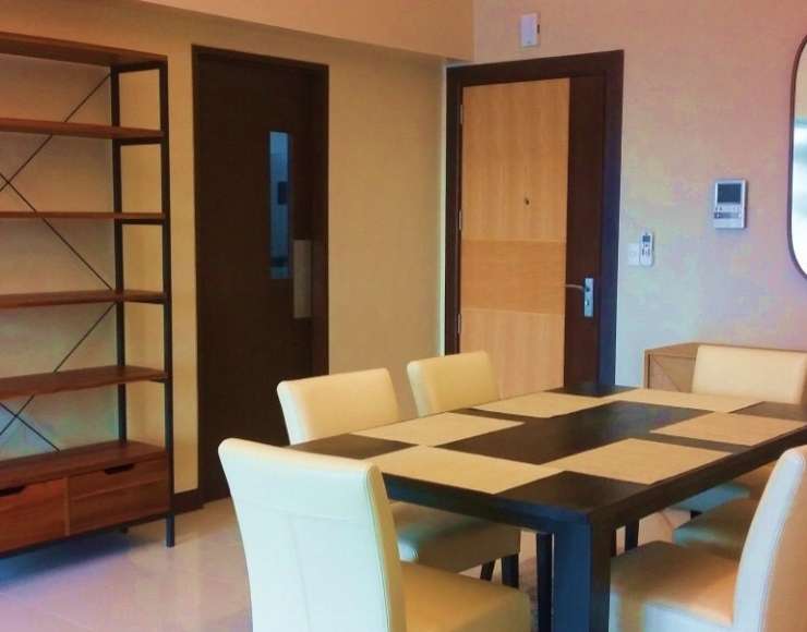 Three Bedroom 3BR Condo Unit with Balcony For Sale in 8 Forbestown Road