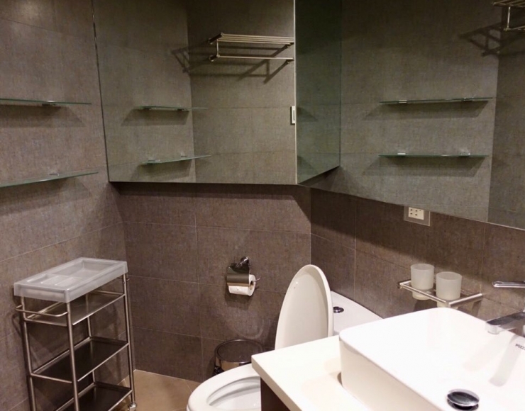 Exclusive One Bedroom 1BR Loft Condo For Sale at The Grove By Rockwell Pasig City